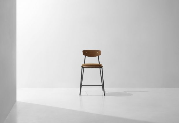 Kink counter stool