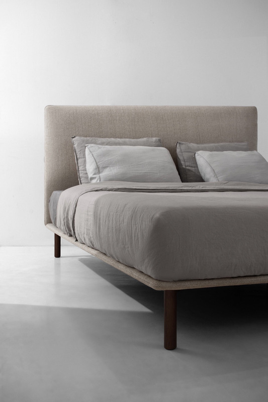 Stilt bed District Eight