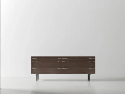 TOTE DRESSER