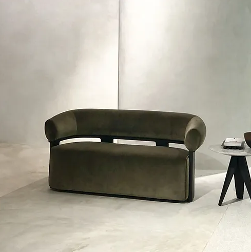 Lola 2-seater District Eight