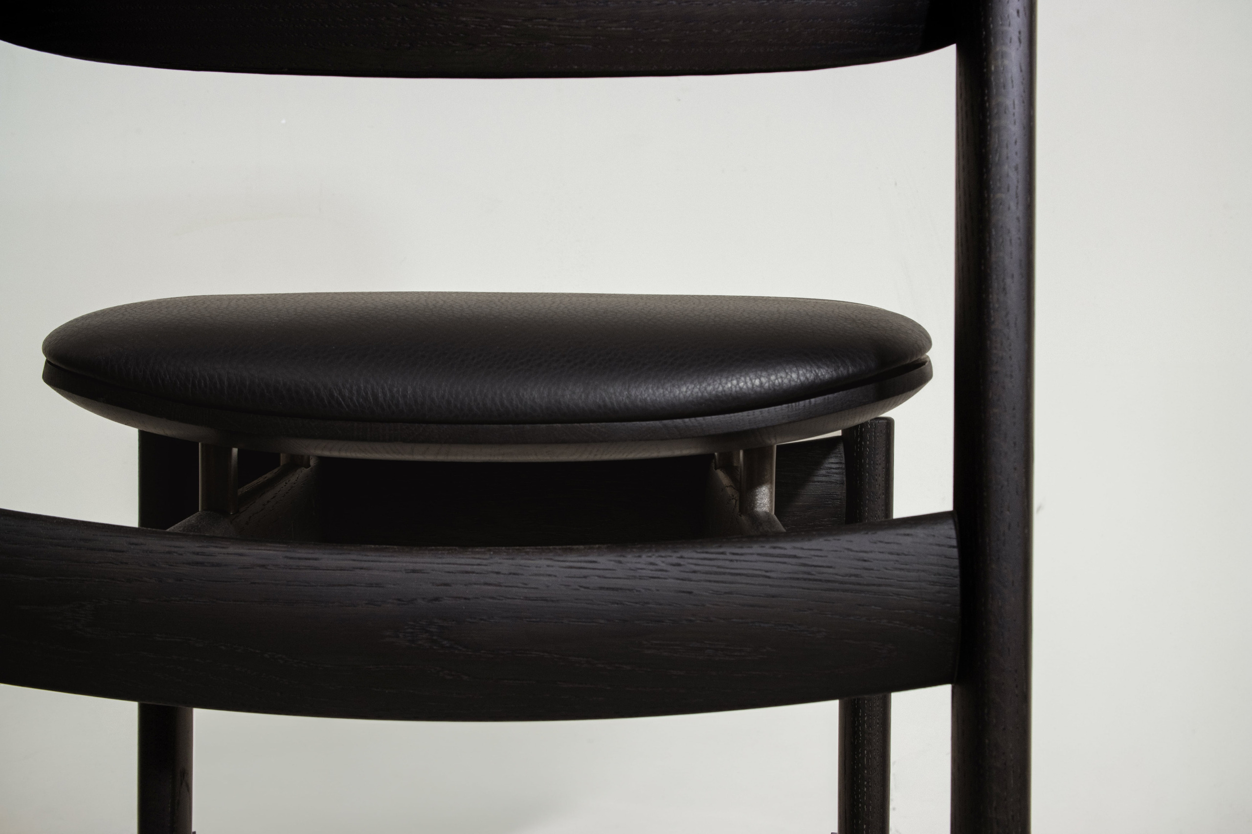 Bow Dining Chair D8 Monica Förster