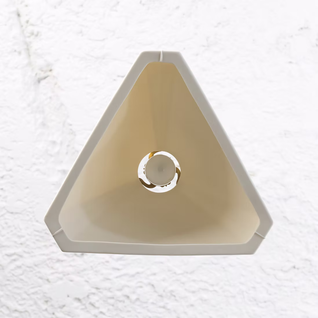 Triangle lamp open