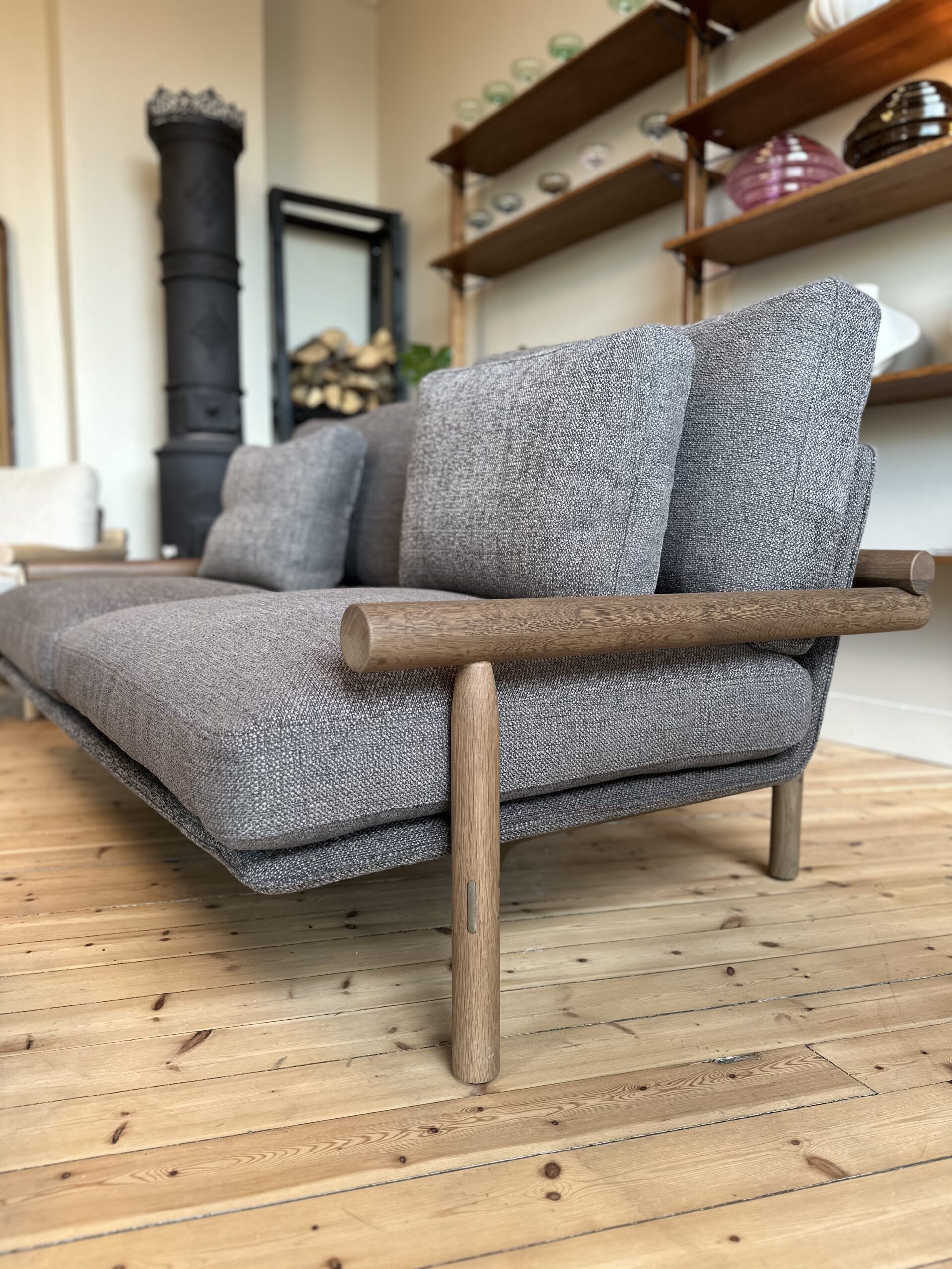 Stilt 2 seater Dry Oak Tara Fllint